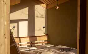 Das Schlafzimmer im Baumhaus - Foto: Luise Kenner